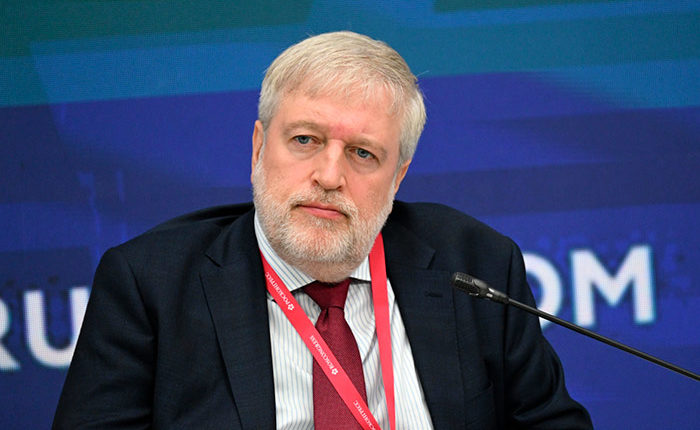 denisov-dosrochno-pokinul-post-predpravlenija-moskovskoj-birzhi-374a4a9