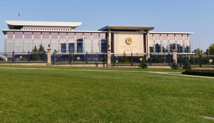 glava-mid-belorussii-prokommentiroval-sankcionnuju-politiku-zapada-4f00926