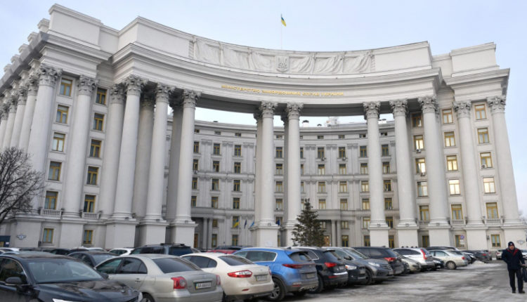 iranskogo-diplomata-vyzvali-v-mid-ukrainy-4d2aa47