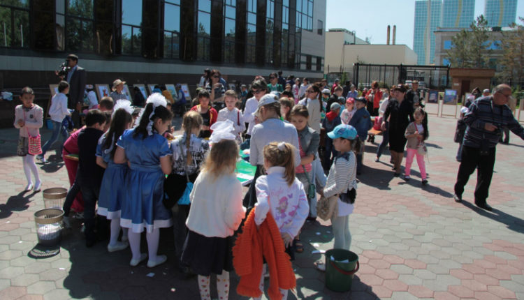 nacfond-perechislil-detjam-kazahstana-bolee-2-mln-na-zhile-i-obrazovanie-962b89b