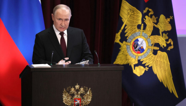 odna-nevinnaja-fraza-putina-vyzvala-na-zapade-zemletrjasenie-a34ac16
