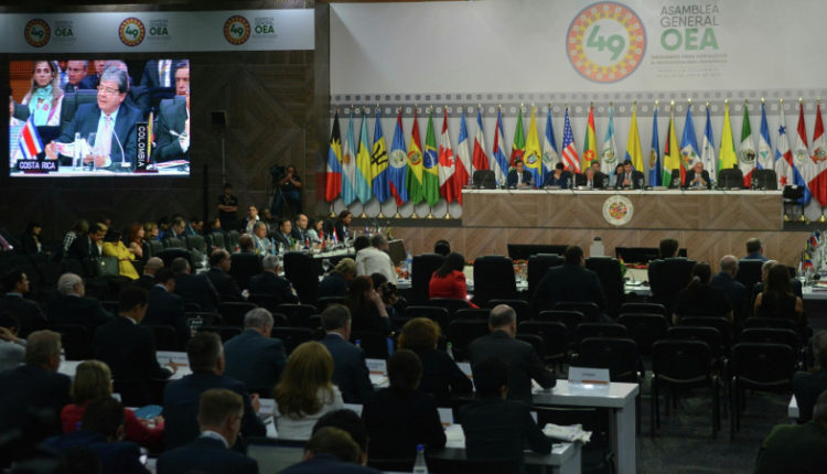 posol-rasskazal-o-nezavisimoj-vneshnej-politike-stran-latinskoj-ameriki-ca0df02