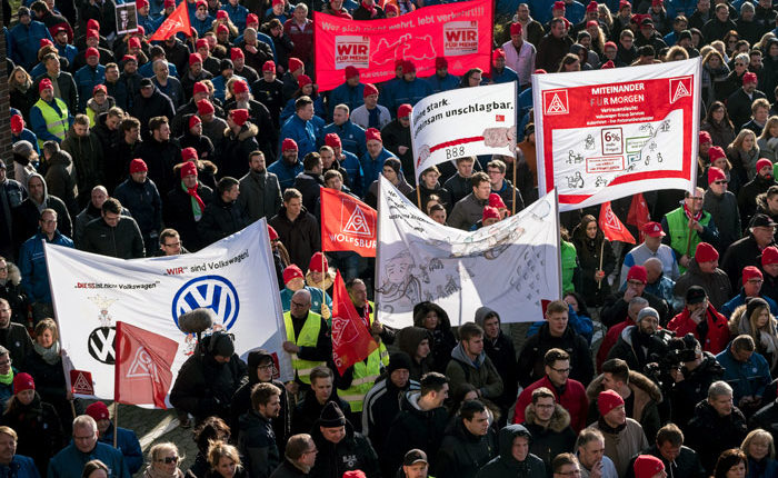profsojuz-vw-predupredil-o-vozmozhnyh-zabastovkah-v-germanii-v-dekabre-e421bfb