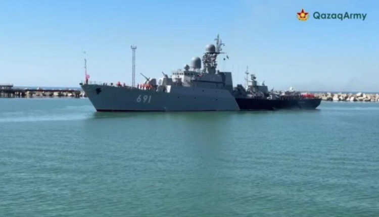 vizit-druzhby-v-aktauskij-morskoj-port-pribyli-korabli-kaspijskoj-flotilii-rossii-10f7b0a