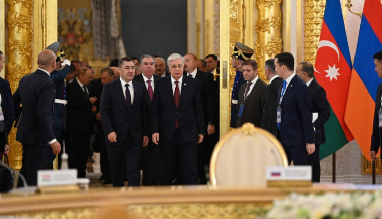 glavy-gosudarstv-sng-prinjali-obrashhenie-v-svjazi-s-80-letiem-pobedy-53da0ec