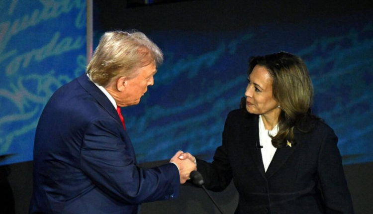 harris-obhodit-trampa-v-kolebljushhihsja-shtatah-no-nenamnogo-opros-55f46f4