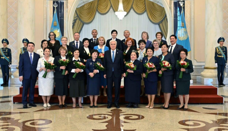 net-zvanija-vyshe-pedagoga-tokaev-d82b40f