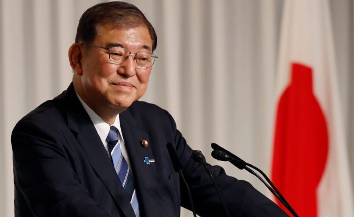 pravitelstvo-japonii-v-polnom-sostave-ushlo-v-otstavku-5a584b6