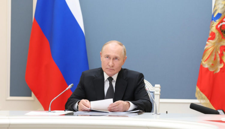 putin-na-sammite-sng-predlozhil-obsudit-rasshirenie-partnerstva-d414998
