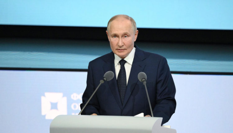 putin-zajavil-o-vysokom-urovne-sotrudnichestva-s-kitaem-8d8ddcd