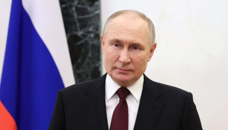 vladimir-putin-vstretit-den-rozhdenija-v-rabochej-obstanovke-a3ede44