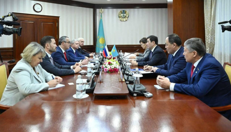 8-mlrd-ot-obema-torgovyh-operacij-mezhdu-kazahstanom-i-rossiej-prihoditsja-na-moskvu-abb4766