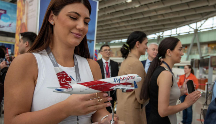 aviakompanija-flyarystan-prokommentirovala-informaciju-o-hishhenii-62dc0fc