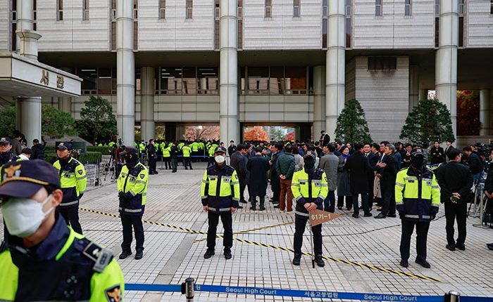 policija-i-prokuratura-juzhnoj-korei-nachali-rassledovanija-v-otnoshenii-prezidenta-1ce2a5f