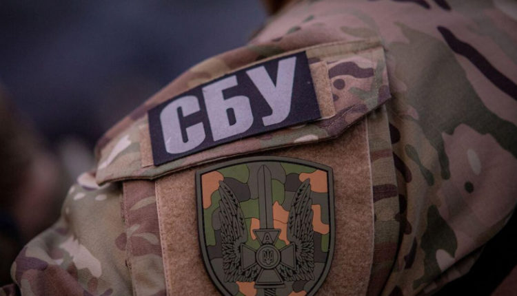 sbu-zaderzhala-sotrudnikov-voenkomatov-pomogavshih-uklonistam-96ed75a