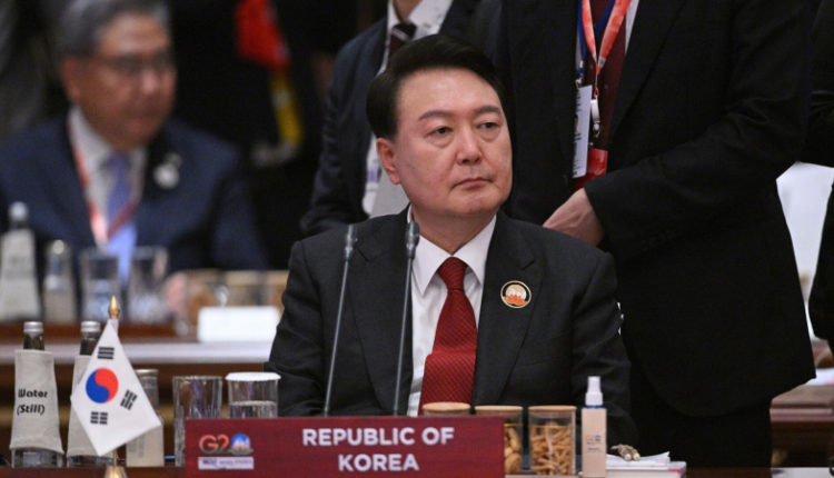 v-juzhnoj-koree-vveli-voennoe-polozhenie-smi-23db38c