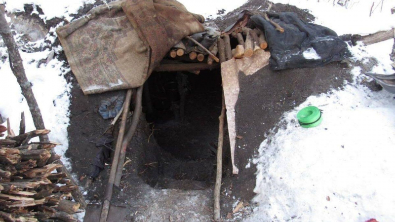 В самодельной землянке прятался подозреваемый в двух преступлениях на севере Казахстана
