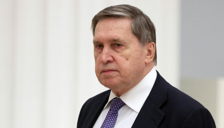 ushakov-ne-iskljuchil-chto-putin-i-tramp-vstretjatsja-bez-podgotovki-2b29547
